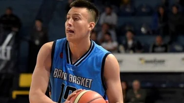 José Materán muestra grandes progresos como basquetero