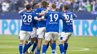 El Schalke resucita con goleada y sale del sótano de la Bundesliga El Schalke resucita con goleada y sale del sótano de la Bundesliga