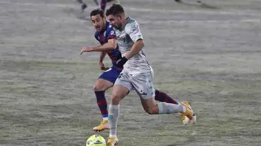 El Betis gana, ahoga al Huesca y deja en el alero a Míchel El Betis gana, ahoga al Huesca y deja en el alero a Míchel