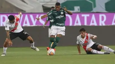 Palmeiras resiste presión del River y se clasifica para su quinta final Palmeiras resiste presión del River y se clasifica para su quinta final