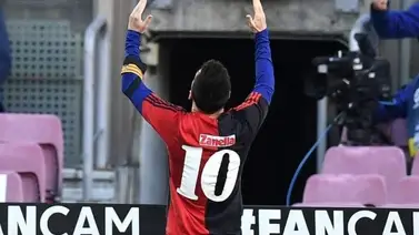 Confirmada tarjeta a Messi por quitarse camiseta y homenajear a Maradona Confirmada tarjeta a Messi por quitarse camiseta y homenajear a Maradona