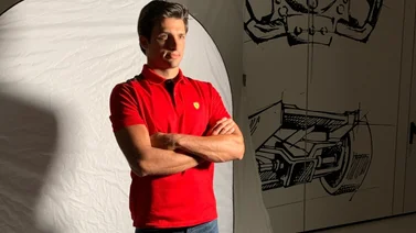 Carlos Sainz probó un Ferrari a través de simulador
