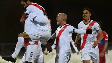 El Rayo Vallecano reina entre el frío y congela las ideas del Elche El Rayo Vallecano reina entre el frío y congela las ideas del Elche