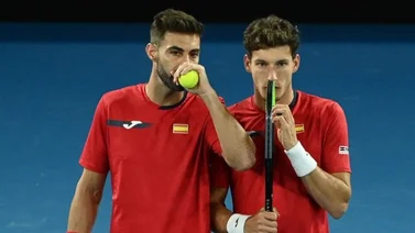 España cae frente a Grecia por 2-1 después del abandono de Carreño en dobles