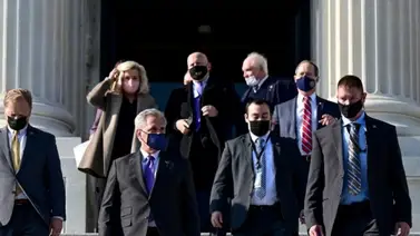 Líderes republicanos de Texas piden a Cuban que venda los Mavericks Líderes republicanos de Texas piden a Cuban que venda los Mavericks