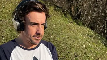 Alonso se muestra mejor de su accidente en bicicleta Alonso se muestra mejor de su accidente en bicicleta