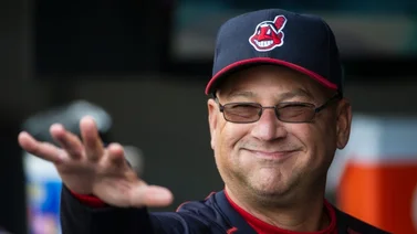 Francona, manager de los Indios, fue operado por estafilococo en un dedo del pie