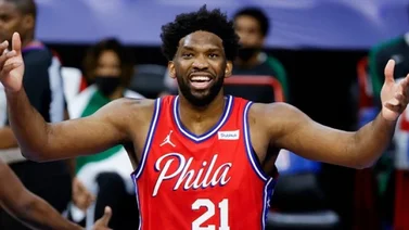Embiid aporta 50 puntos y Sixers refuerzan liderato Conferencia Este