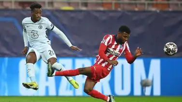 Giroud castiga a Simeone Giroud castiga a Simeone