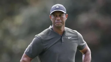 Tiger Woods se recupera de "larga" cirugía en pie, tobillo, tibia y peroné