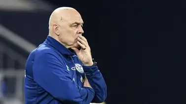 El Schalke destituye al entrenador Christian Gross y al director deportivo El Schalke destituye al entrenador Christian Gross y al director deportivo