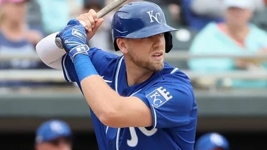Los Reales oficializan extensión con Dozier