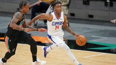 Jackson y George mantienen ganadores a Clippers con triunfo ante Spurs