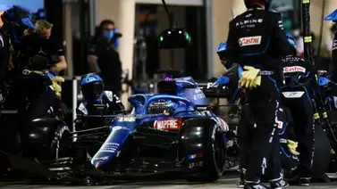 Alonso abandonó porque un papel de sándwich cayó en el conducto de freno Alonso abandonó porque un papel de sándwich cayó en el conducto de freno