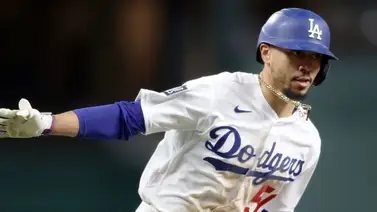 Mookie Betts con el jersey más vendido Mookie Betts con el jersey más vendido