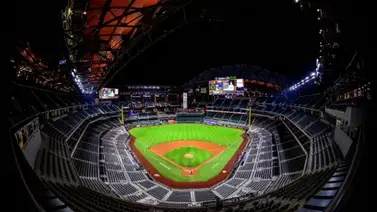 Biden califica de "error" que Texas Rangers llenen su campo de aficionados Biden califica de "error" que Texas Rangers llenen su campo de aficionados