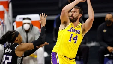 Kuzma sella la victoria de los diezmados Lakers; Gasol, nueve rebotes