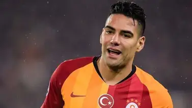 Falcao operado con éxito de una fractura facial Falcao operado con éxito de una fractura facial