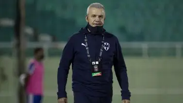 Javier Aguirre deberá aislarse y pagar una multa por violar el aislamiento Javier Aguirre deberá aislarse y pagar una multa por violar el aislamiento