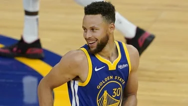 Curry anota otros 33 puntos de marca y triunfo de Warriors
