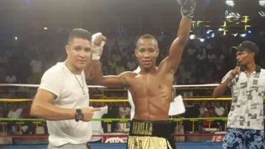 Leonardo Padilla le pone "Canela" a su carrera boxística