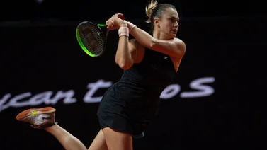 Kvitova y Sabalenka cumplen; Brady, eliminada