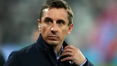 Neville: "Guardiola no puede irse sin ganar la Champions" Neville: "Guardiola no puede irse sin ganar la Champions"