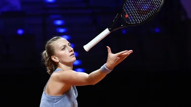 Kvitova avanza a segunda ronda tras la retirada de Bouzkova