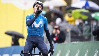Marc Soler se da un baño de gloria con triunfo de etapa y liderato