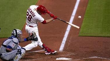 El poder del bate de Arenado hace la diferencia a favor de Cardenales