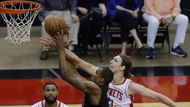 Rockets logran triunfo ante unos Clippers sin sus estrellas