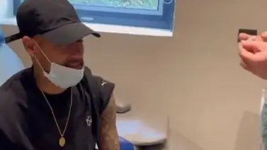Neymar se vacuna y desea que inyecciones lleguen rápido a todos Neymar se vacuna y desea que inyecciones lleguen rápido a todos