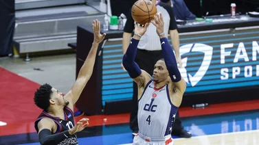 Beal y Westbrook evitan barrida y logran primer triunfo ante Sixers