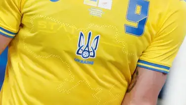 UEFA obliga a Ucrania a eliminar lema nacionalista de su camiseta de Eurocopa UEFA obliga a Ucrania a eliminar lema nacionalista de su camiseta de Eurocopa