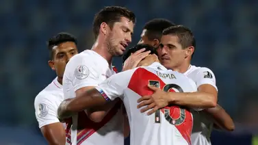 Peruanos elogian a su selección y piden pensar en eliminatorias al Mundial Peruanos elogian a su selección y piden pensar en eliminatorias al Mundial