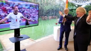 Boris Johnson: "Traedla a casa" Boris Johnson: "Traedla a casa"