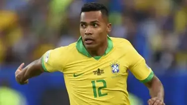 Alex Sandro se entrena en solitario y sigue siendo duda contra Argentina Alex Sandro se entrena en solitario y sigue siendo duda contra Argentina