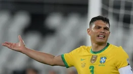 Thiago Silva critica hinchas brasileños que apoyaron a Argentina en la final