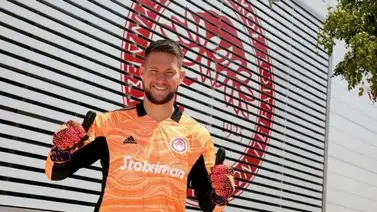 El portero Vaclík, ex del Sevilla, ficha por el Olympiakos griego El portero Vaclík, ex del Sevilla, ficha por el Olympiakos griego