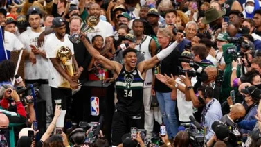 El título es la recompensa a la lealtad de Antetokounmpo