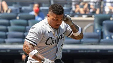 Yermin Mercedes anuncia que se apartará de manera indefinida del béisbol