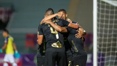 El Naranja se mantiene tras triunfo ante Academia Puerto Cabello El Naranja se mantiene tras triunfo ante Academia Puerto Cabello