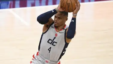 Lakers adquieren a Westbrook Lakers adquieren a Westbrook