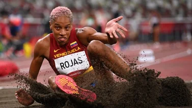 Yulimar obtiene 14.77 en su primer intento, se clasifica y es líder por el momento (+VIDEO)