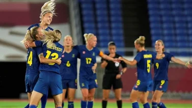 Suecia resiste y se cita con Canadá en la final