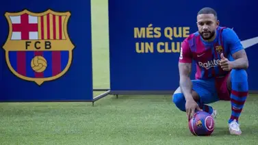 A la espera de Messi el Barsa se concentra en Depay A la espera de Messi el Barsa se concentra en Depay