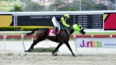 Sandovalera se convirtió en la décimo tercera Triple Coronada