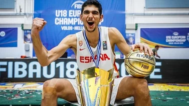 Los Grizzlies dan al español Santi Aldama un contrato de novato por tres años