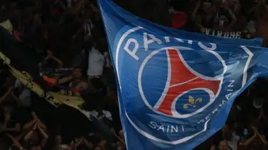 Afición del PSG se rinde frente a sus dos fichajes estrellas Afición del PSG se rinde frente a sus dos fichajes estrellas