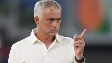 Mourinho y Allegri lideran batalla de técnicos en Italia Mourinho y Allegri lideran batalla de técnicos en Italia